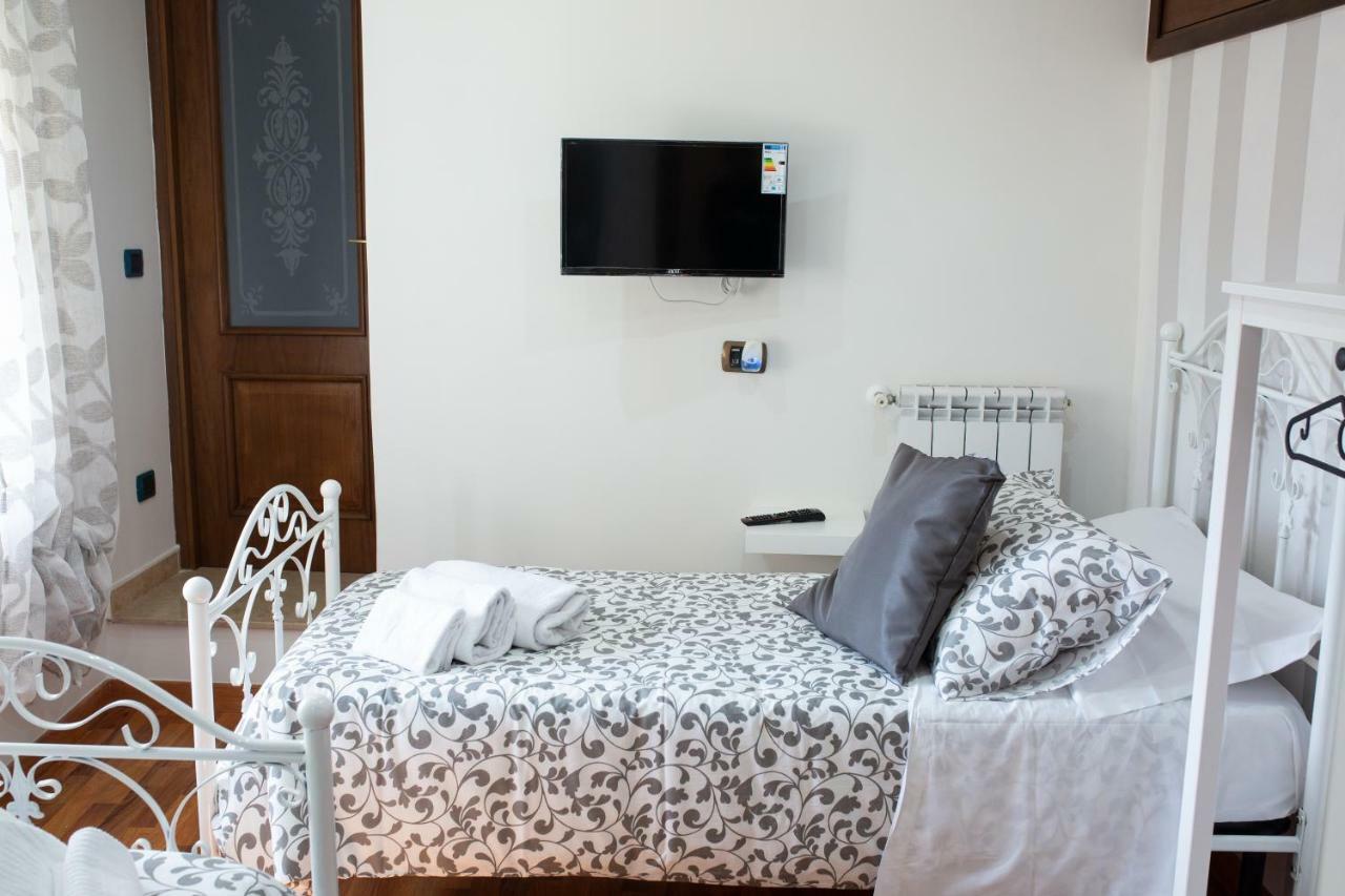 Dimora De Curtis Apartment Napoli Ngoại thất bức ảnh